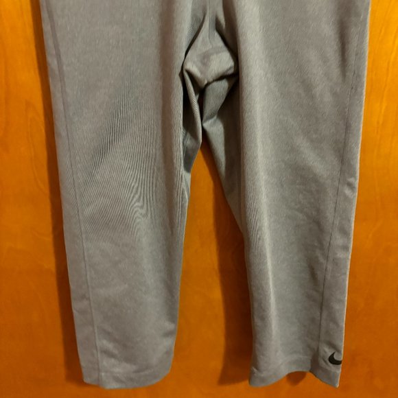 Nike Pro Dri-Fit Ladies’ Capri‎ Leggings - Size S - Picture 4 of 11